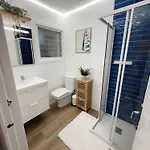 Cap Escape, Newly Renovated, Pool, 5 Min Walk Appartement *