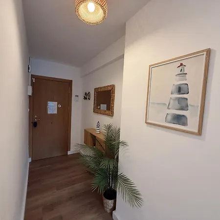Cap Escape, Newly Renovated, Pool, 5 Min Walk