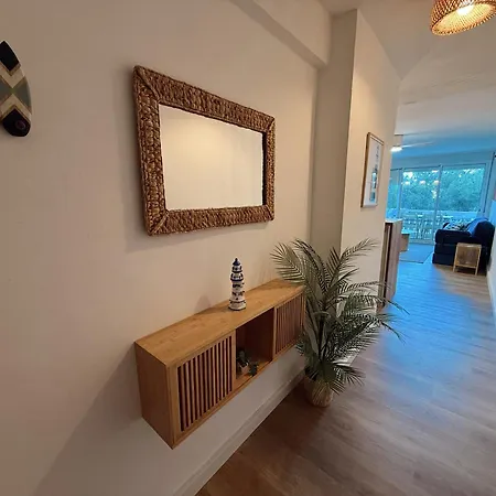 Cap Escape, Newly Renovated, Pool, 5 Min Walk * Salou