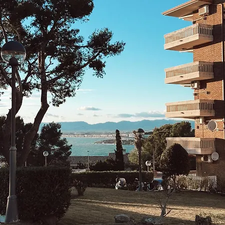 Apartamento Cap Escape, Newly Renovated, Pool, 5 Min Walk Salou